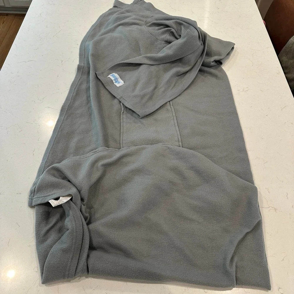 Snuggie Wearable Fleece Blanket with Sleeves Gray One Size Pocket 71x54
